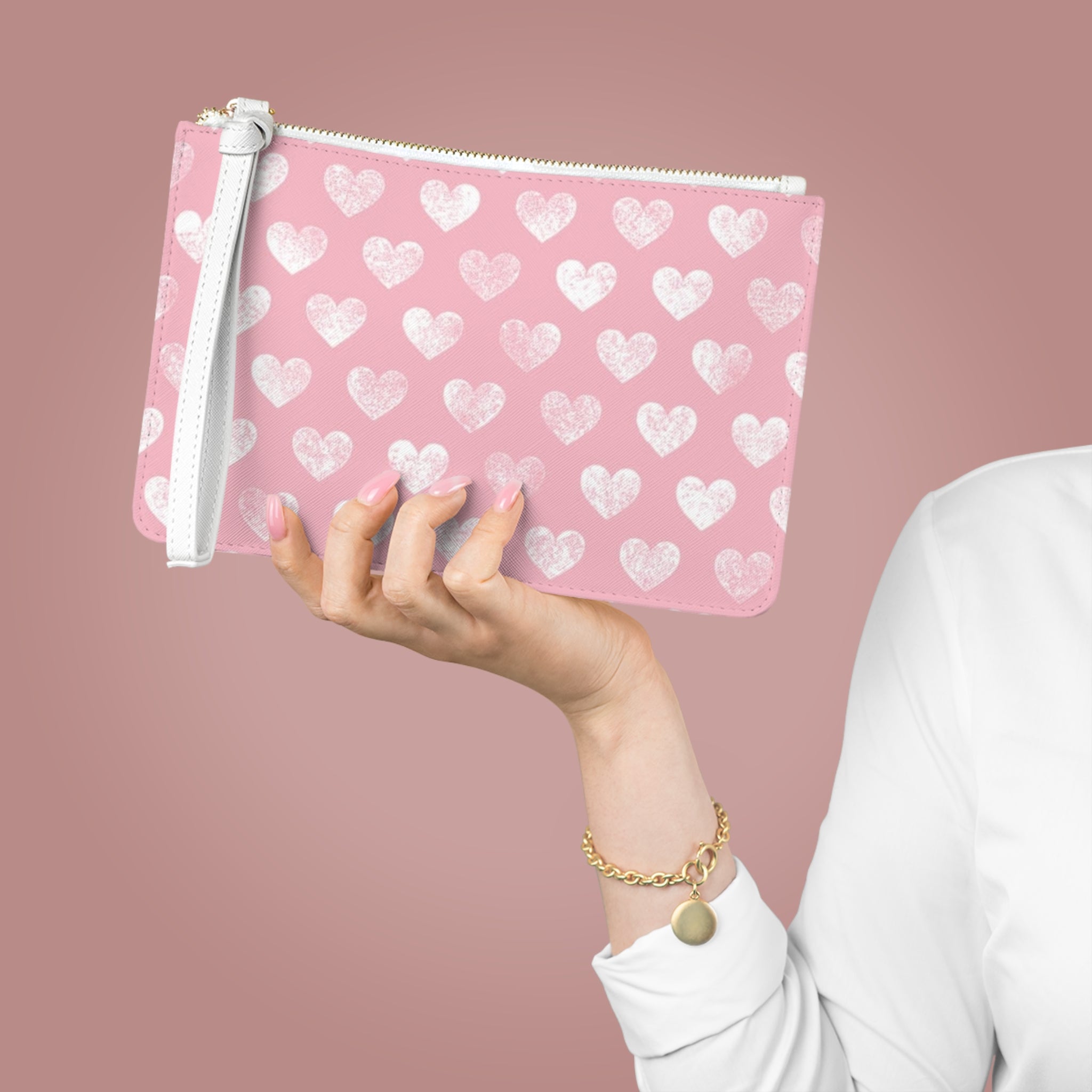 Pink Heart Pattern Clutch Bag — Cute Valentine Wristlet Purse