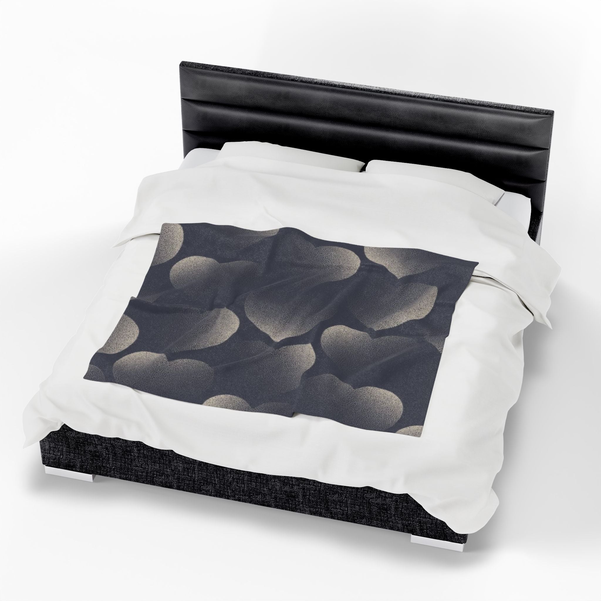 Velveteen Plush Blanket — Cozy Shadow Heart Pattern Throw