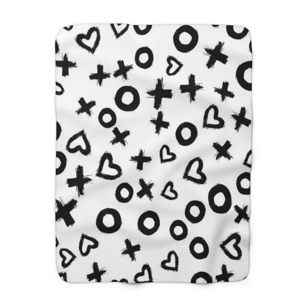 Black & White XOXO Hearts Sherpa Fleece Blanket — Cozy Plush Throw for Living Room, Gifts & Valentine’s Day
