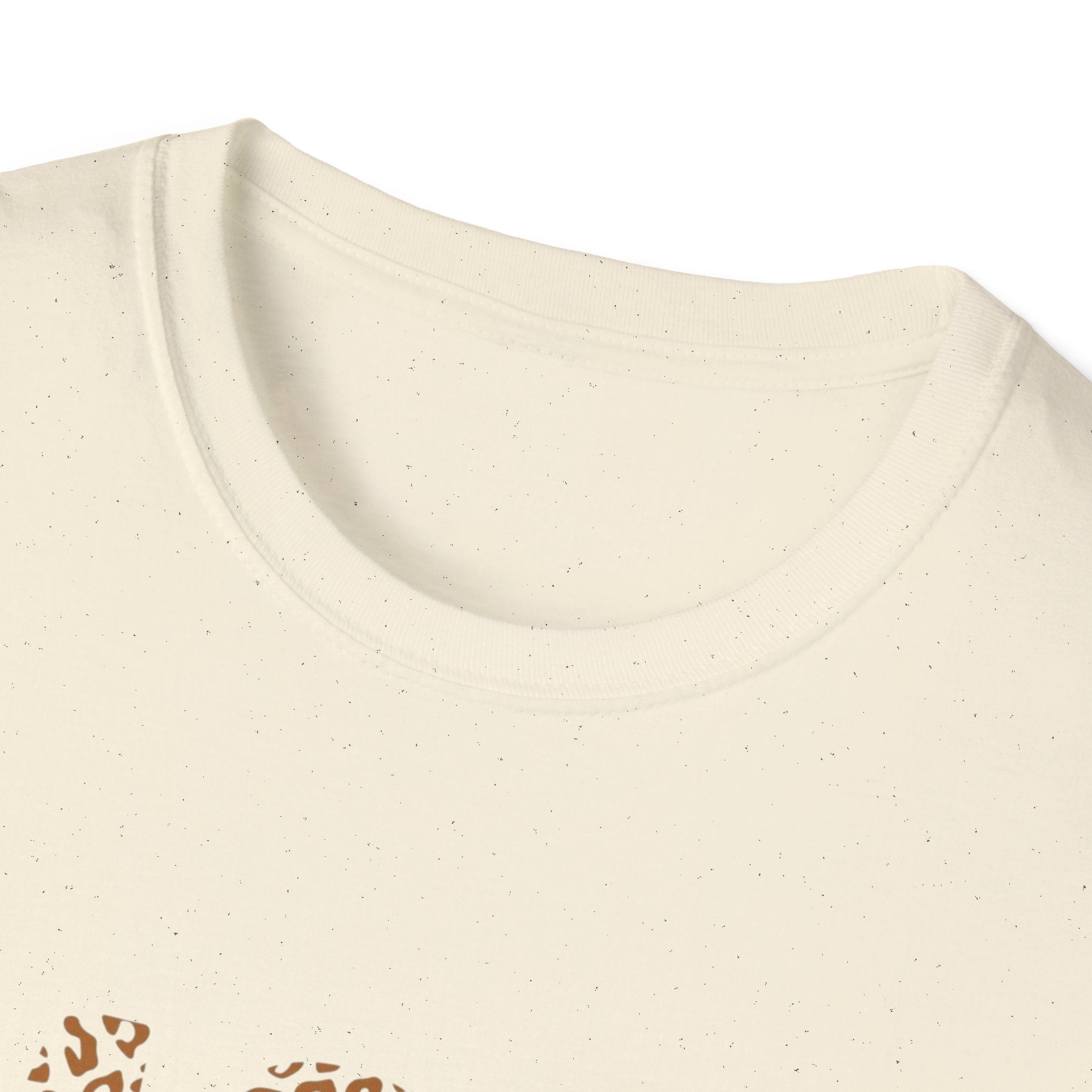 Mom Leopard Heartbeat T-Shirt — Cute Mama Graphic Tee