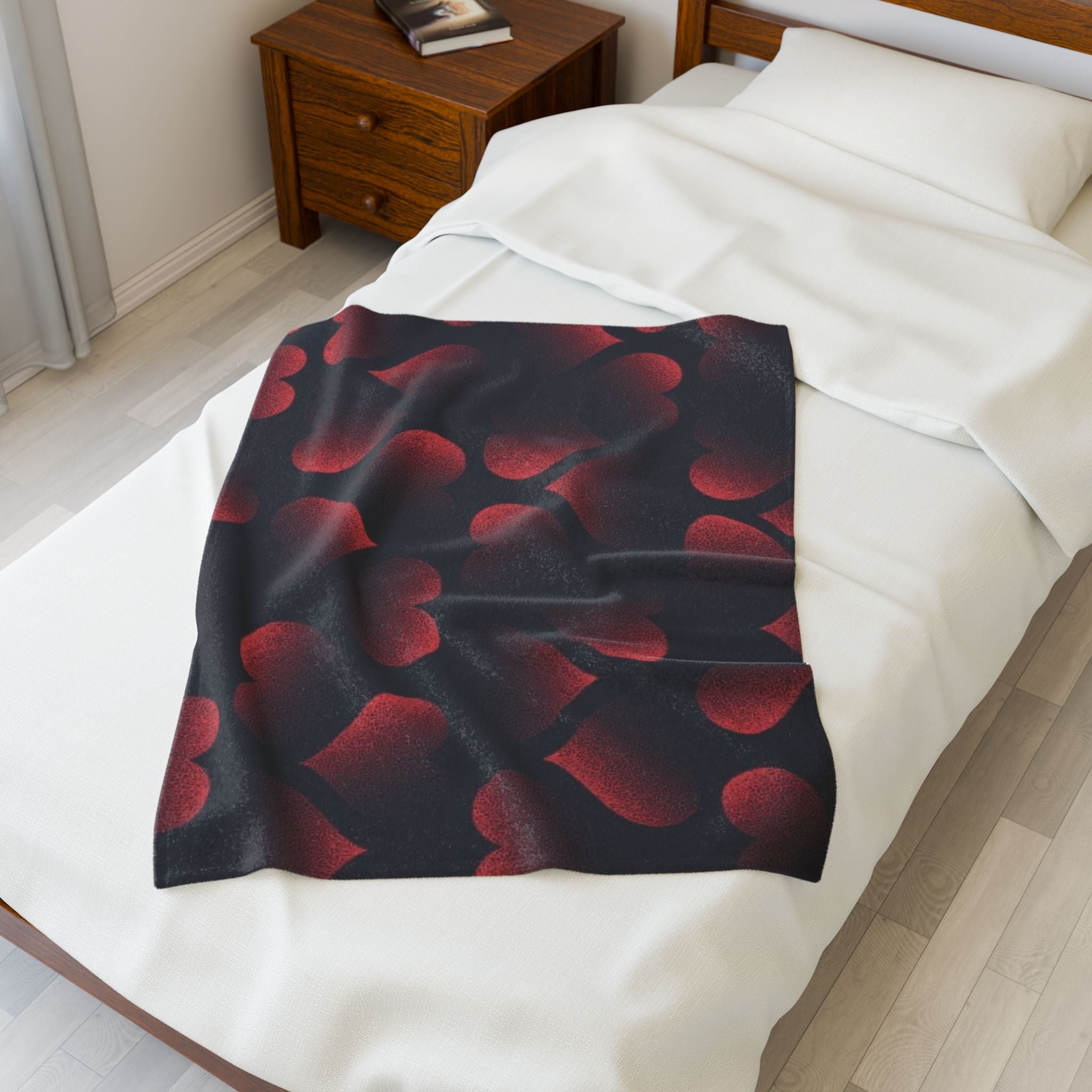 Red Heart Pattern Velveteen Plush Blanket — Cozy Romantic Throw for Valentine’s Day
