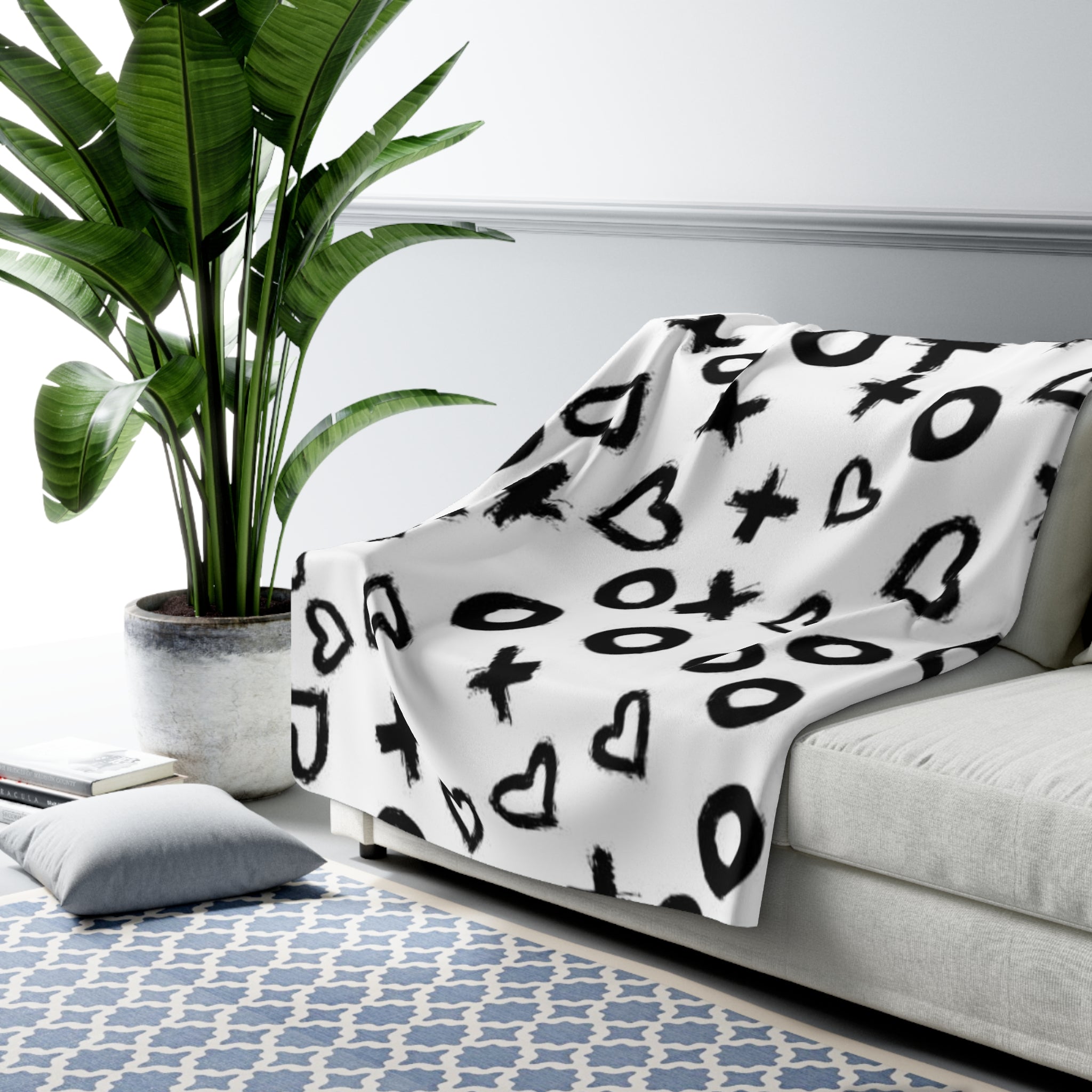 Black & White XOXO Hearts Sherpa Fleece Blanket — Cozy Plush Throw for Living Room, Gifts & Valentine’s Day