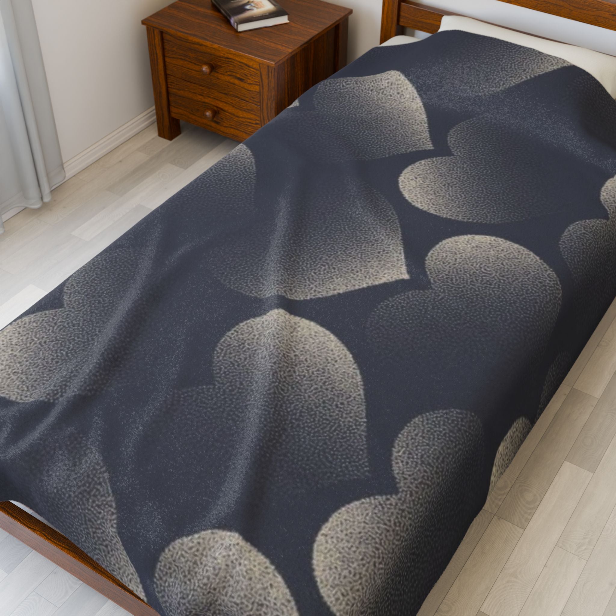 Velveteen Plush Blanket — Cozy Shadow Heart Pattern Throw