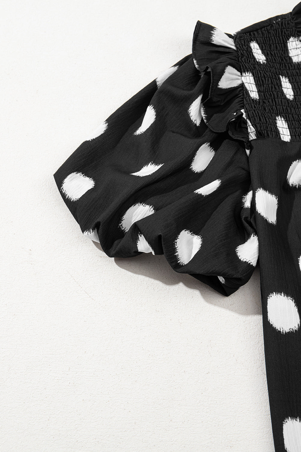 Pola Dot Balloon Sleeve Blouse