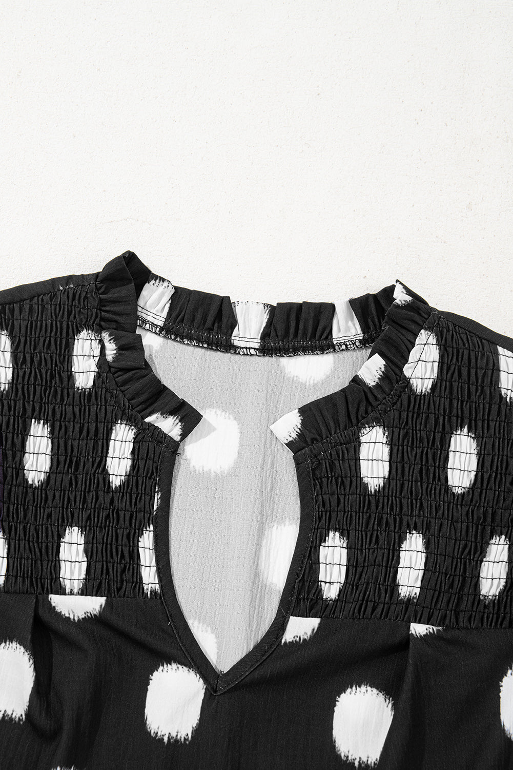 Pola Dot Balloon Sleeve Blouse
